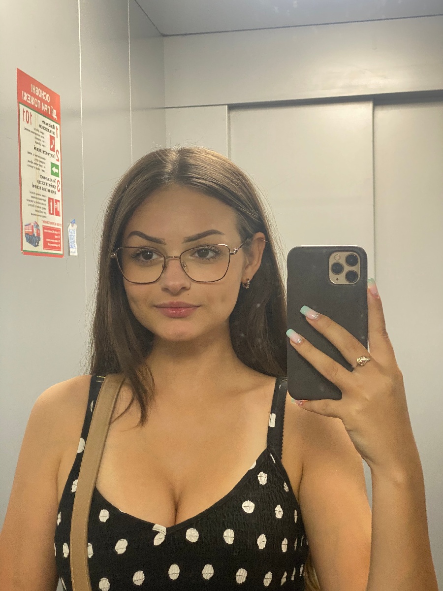 Sexy model Stacy in Kyoto