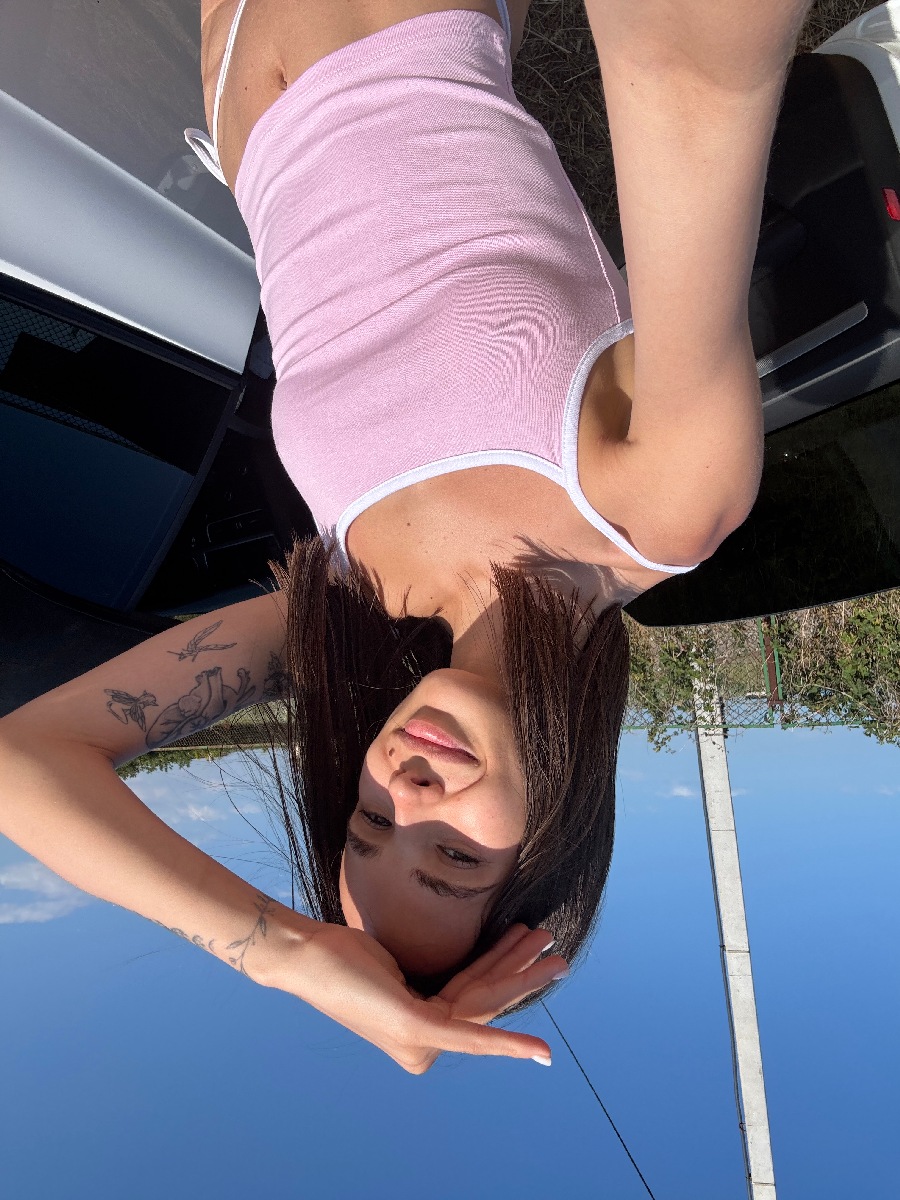 Sexy model Tina in Kyoto